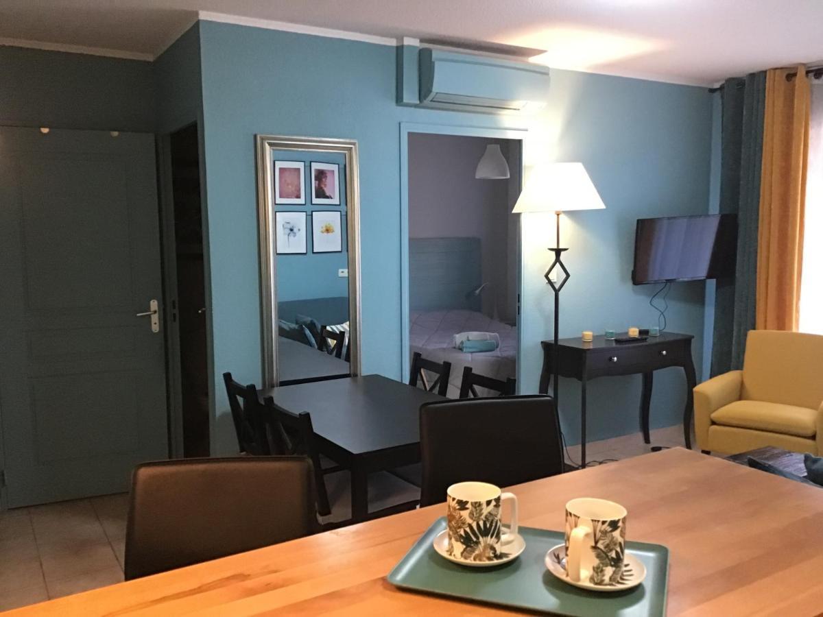 Superbe appartement à Uzès avec place de parking Exterior foto