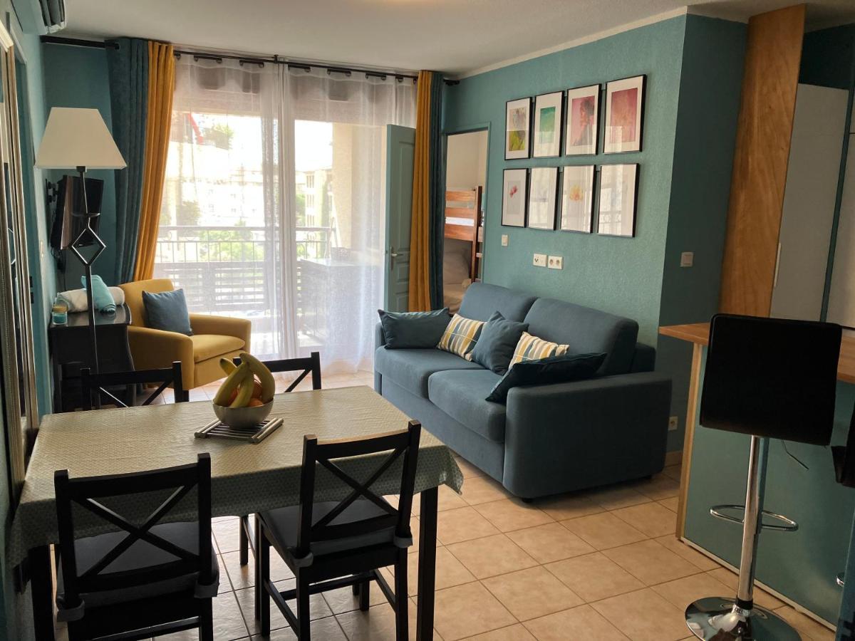 Superbe appartement à Uzès avec place de parking Exterior foto