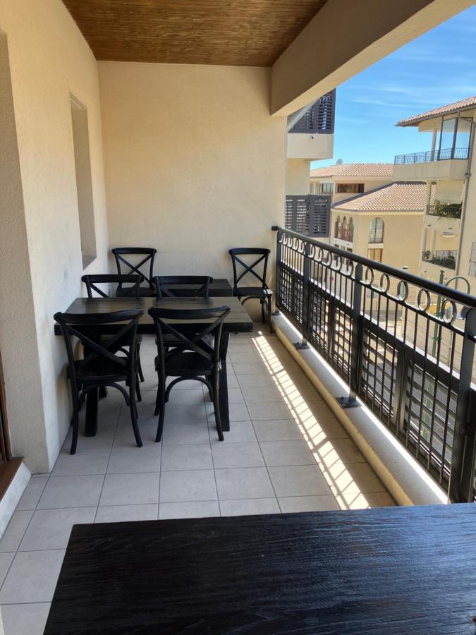 Superbe appartement à Uzès avec place de parking Exterior foto